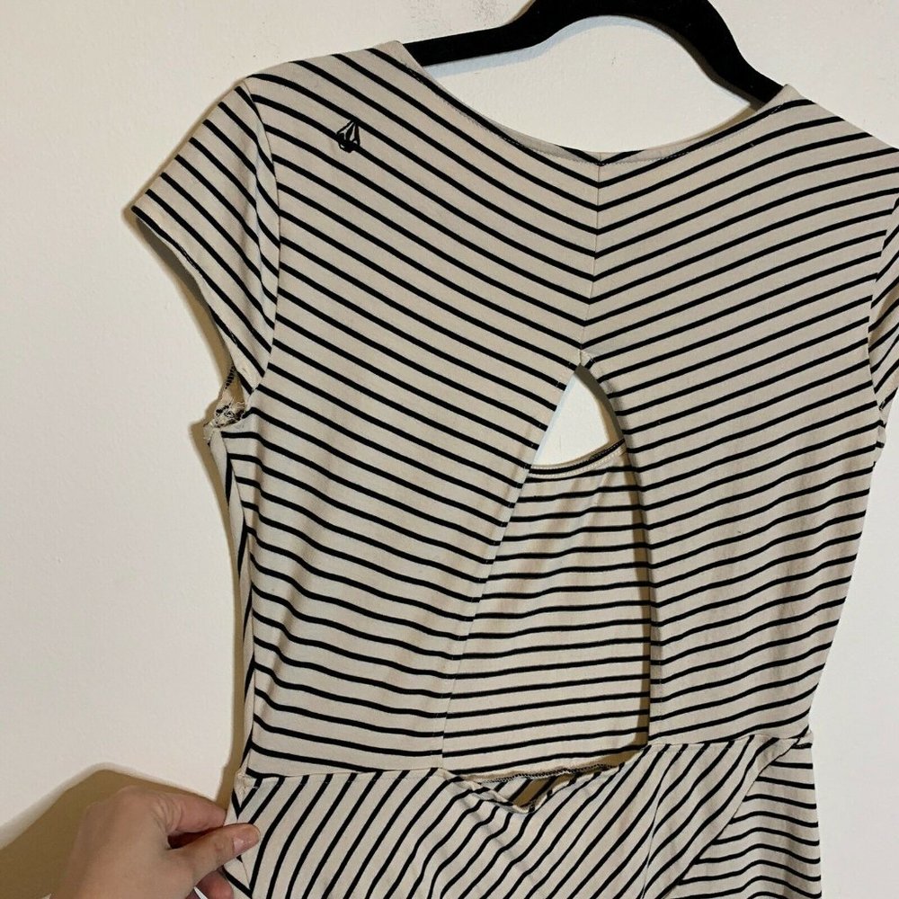 Volcom Sweet Nothing Maxi Dress with Open Back - Picture 7 of 8